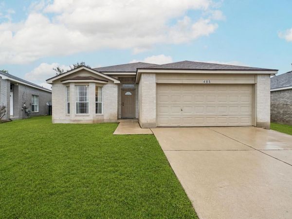 405 Thunderstorm Ave , Lockhart, TX 78644