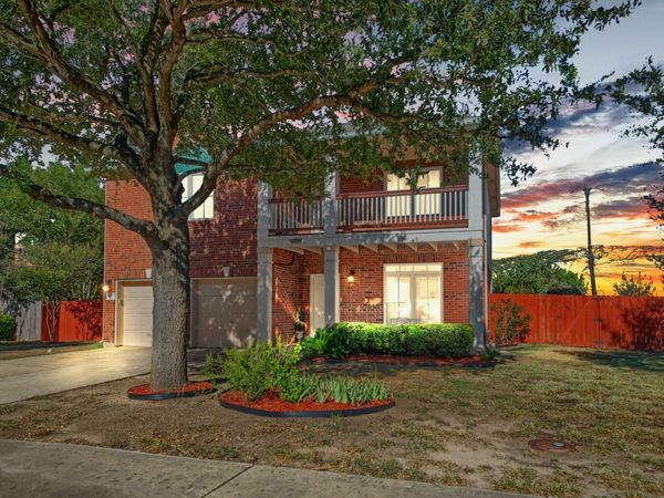 800 Windsor Hills DR, Pflugerville, TX 78660