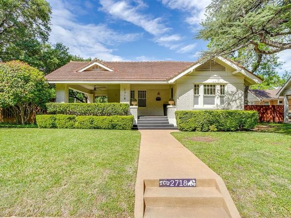 2718 Cockrell Avenue, Fort Worth, TX 76109