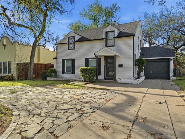 2228 Goldenrod Avenue , Fort Worth, TX 76111