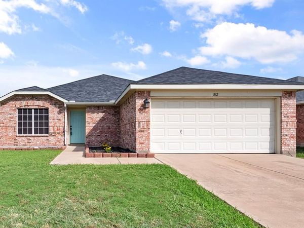 812 Sierra Circle, Burleson, TX 76028