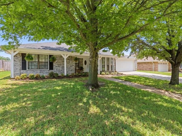 7308 Shady Hollow Lane , North Richland Hills, TX 76182