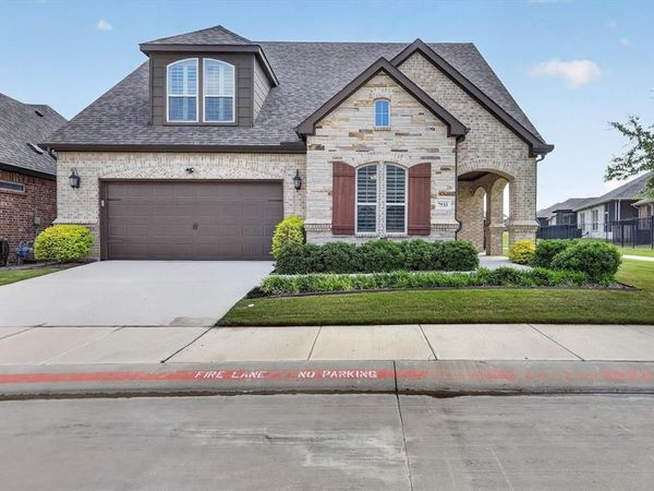 7533 Vista Bella Way, Fort Worth, TX 76123