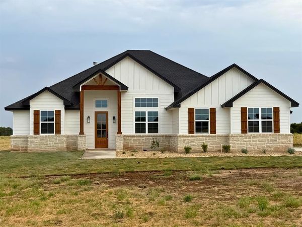 173 Willow Branch Road, McGregor, TX 76657