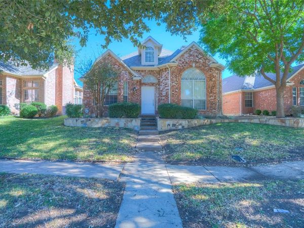 9504 Rodeo Drive, Irving, TX 75063