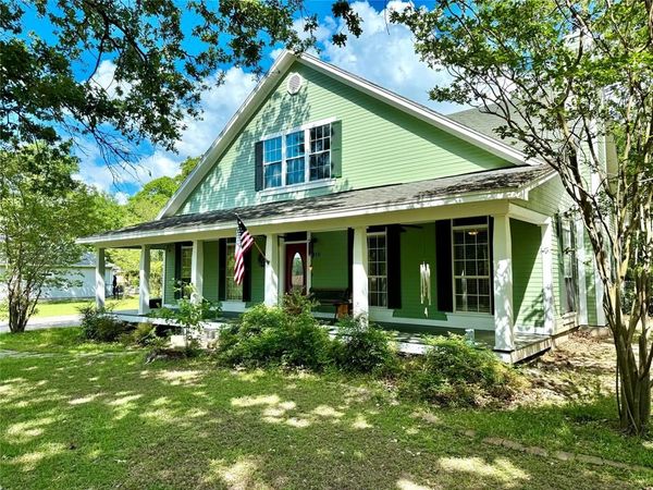 110 Buena Vista Street , Mabank, TX 75156