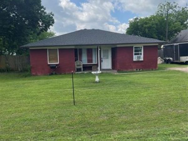 308 Woodhaven Boulevard, Duncanville, TX 75116