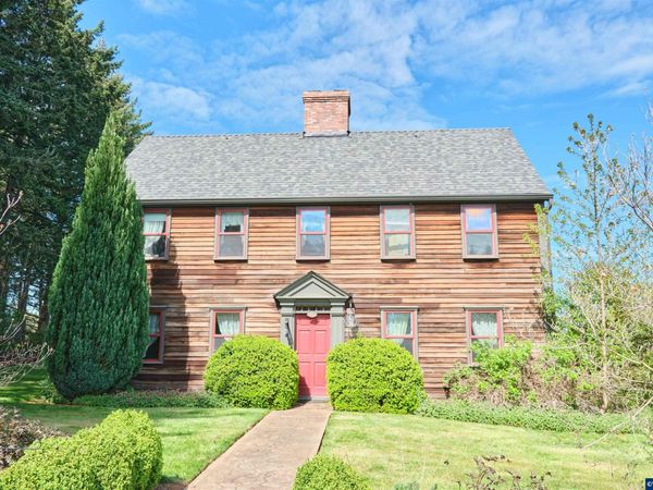 4725 Eola Dr NW, Salem, OR 97304