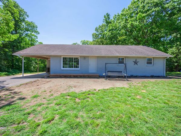 652 Old Pinson Road , Jackson, TN 38301