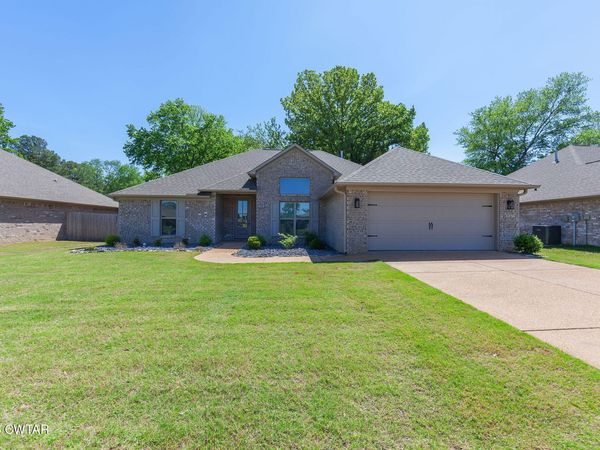 68 Brookwood Drive , Jackson, TN 38305