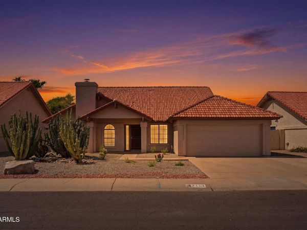 7113 W JULIE Drive, Glendale, AZ 85308