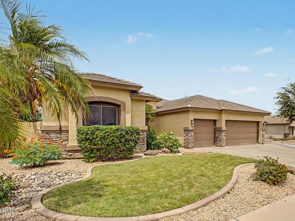 6720 S CRESTVIEW Drive, Gilbert, AZ 85298