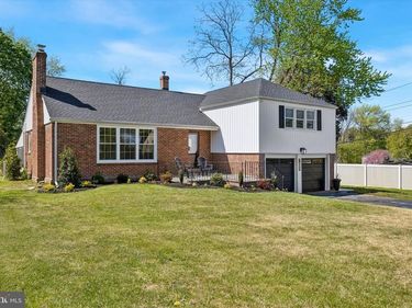 1803 HARRIS ROAD, LAVEROCK, PA 19038
