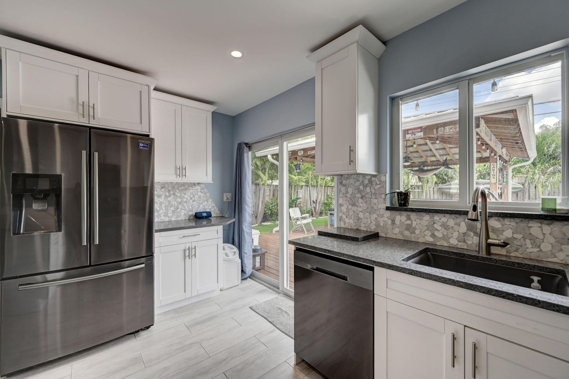 351 NE 41st Street, Oakland Park, FL 33334 Photo