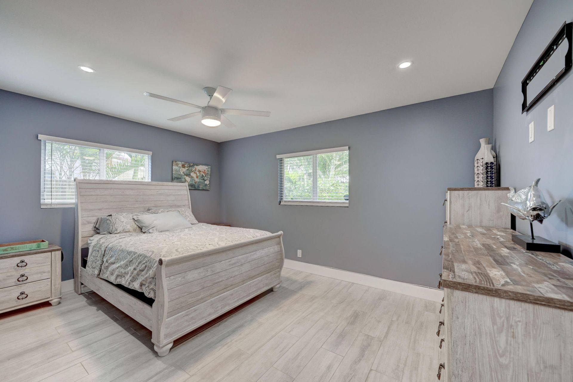 351 NE 41st Street, Oakland Park, FL 33334 Photo