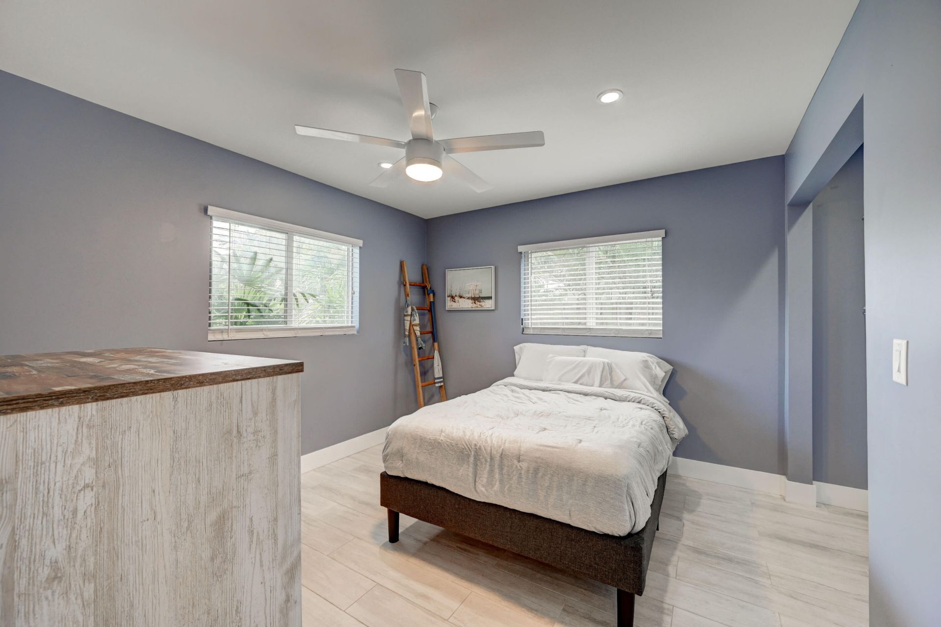 351 NE 41st Street, Oakland Park, FL 33334 Photo