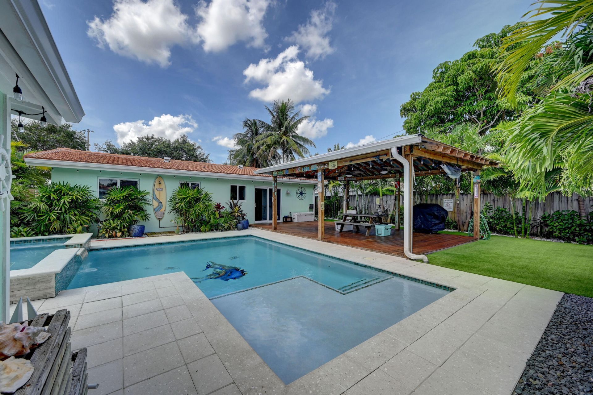 351 NE 41st Street, Oakland Park, FL 33334 Photo