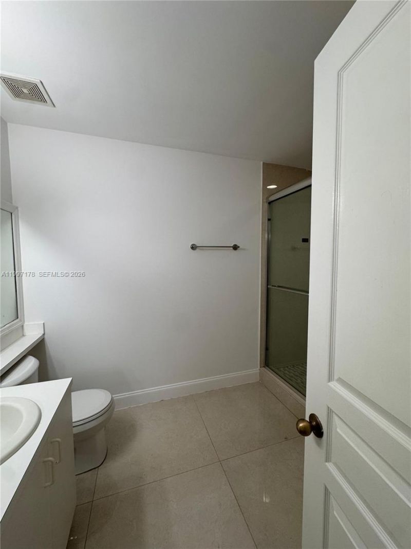 16747 Hemingway Dr , Weston, FL 33326 Photo