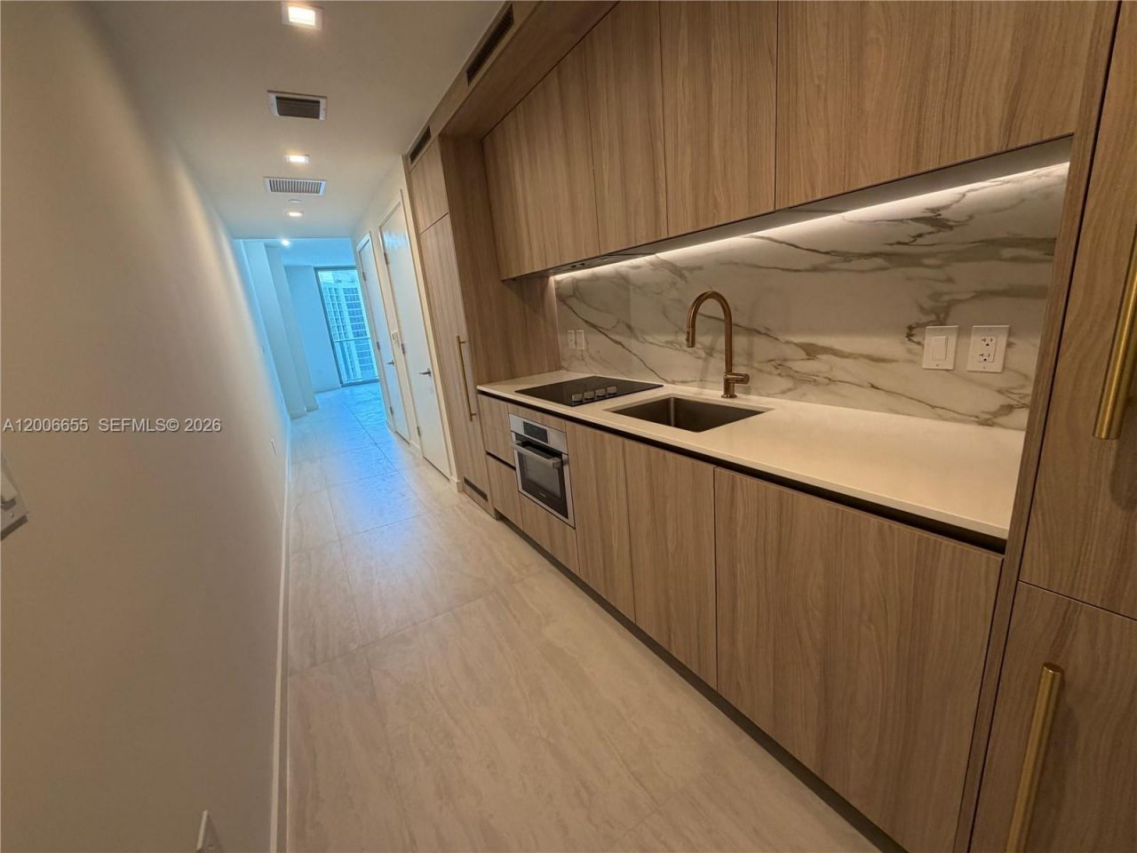 77 SE 5 Street, Unit 1904, Miami, FL 33131 Photo