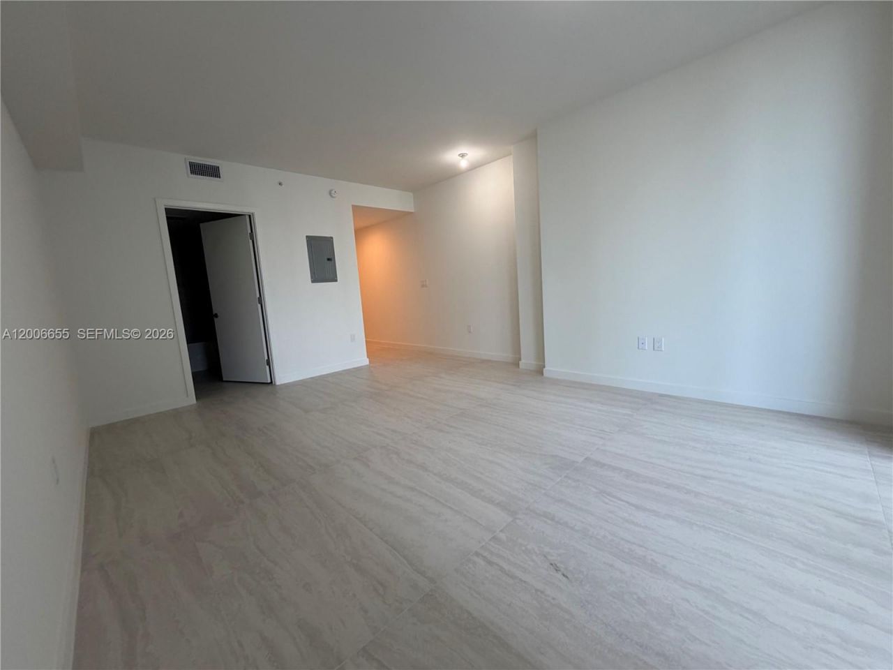 77 SE 5 Street, Unit 1904, Miami, FL 33131 Photo