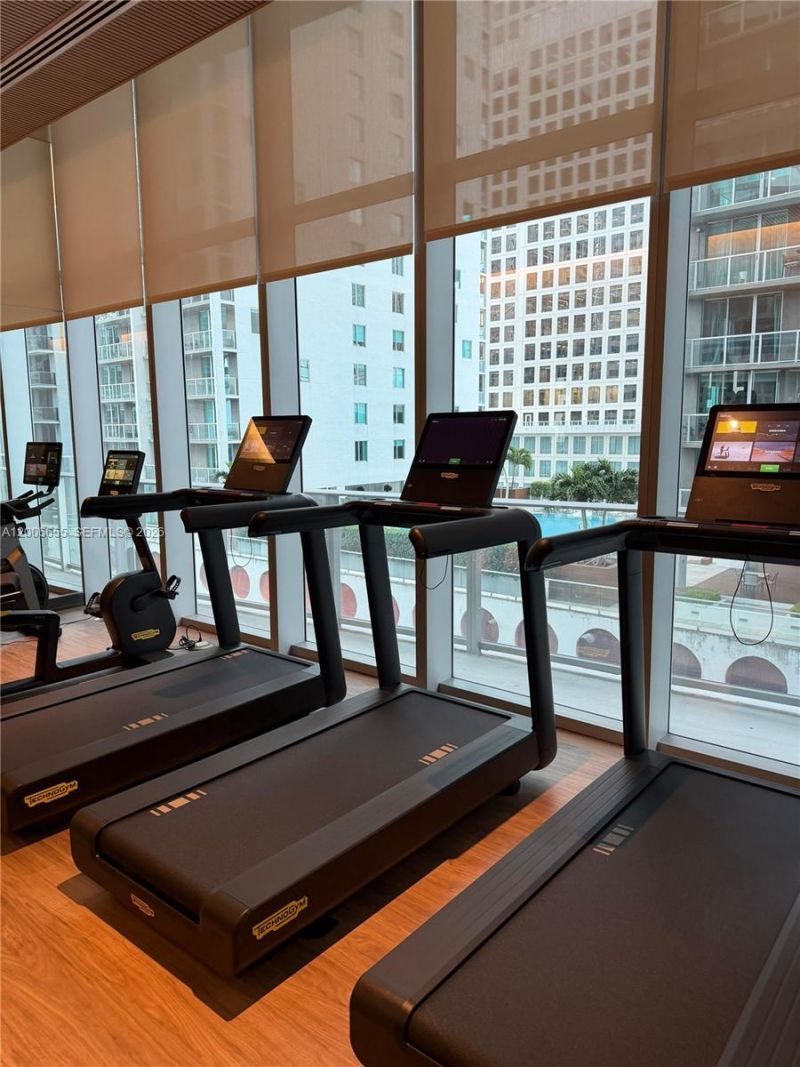 77 SE 5 Street, Unit 1904, Miami, FL 33131 Photo