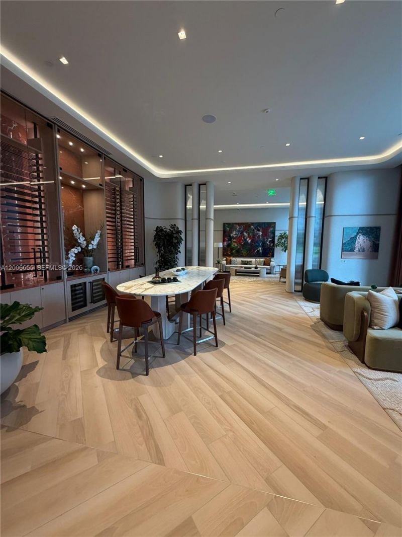 77 SE 5 Street, Unit 1904, Miami, FL 33131 Photo