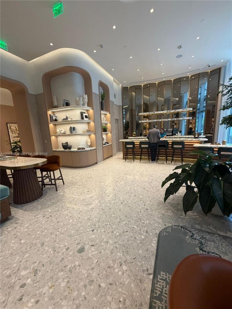 77 SE 5 Street, Unit 1904, Miami, FL 33131 Photo