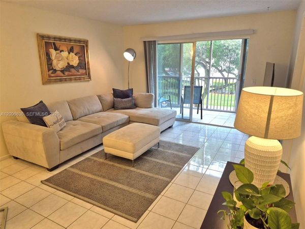 12501 SW 14th St , Unit 209R, Pembroke Pines, FL 33027