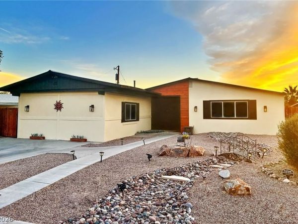 1102 Arapaho Way, Boulder City, NV 89005