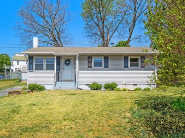 161 E RIVERSIDE DR, TIMBERVILLE, VA 22853