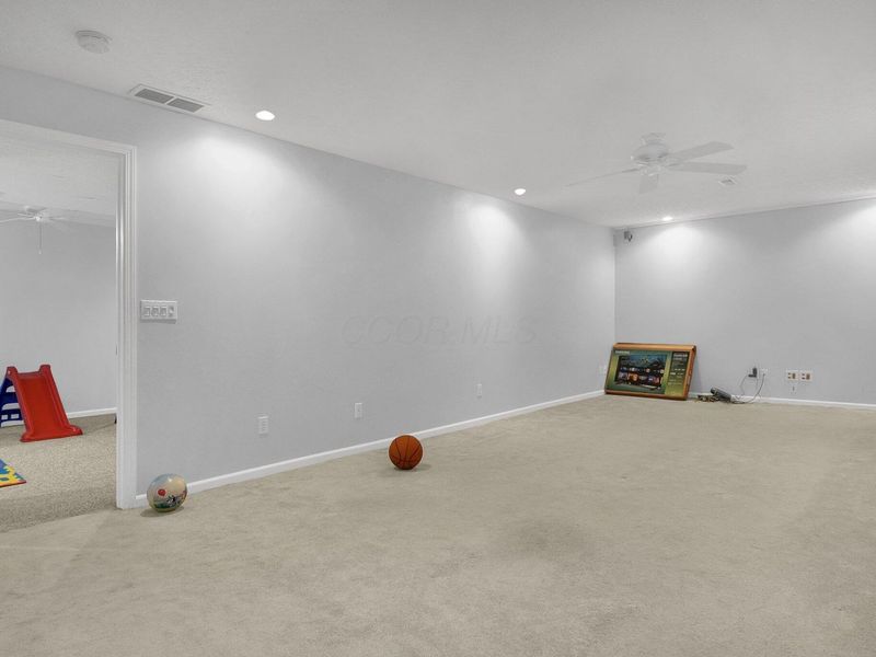 360 Field Harvest Avenue, Pickerington, OH 43147 Photo 18