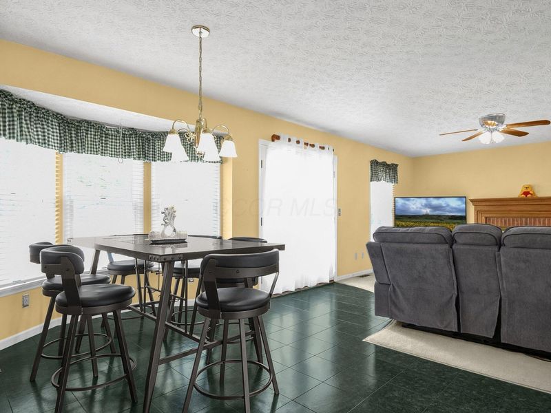 360 Field Harvest Avenue, Pickerington, OH 43147 Photo 8