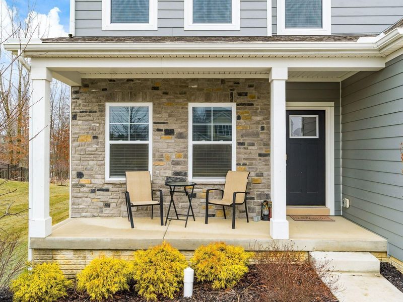 202 Deanscroft Drive , Pickerington, OH 43147 Photo 2