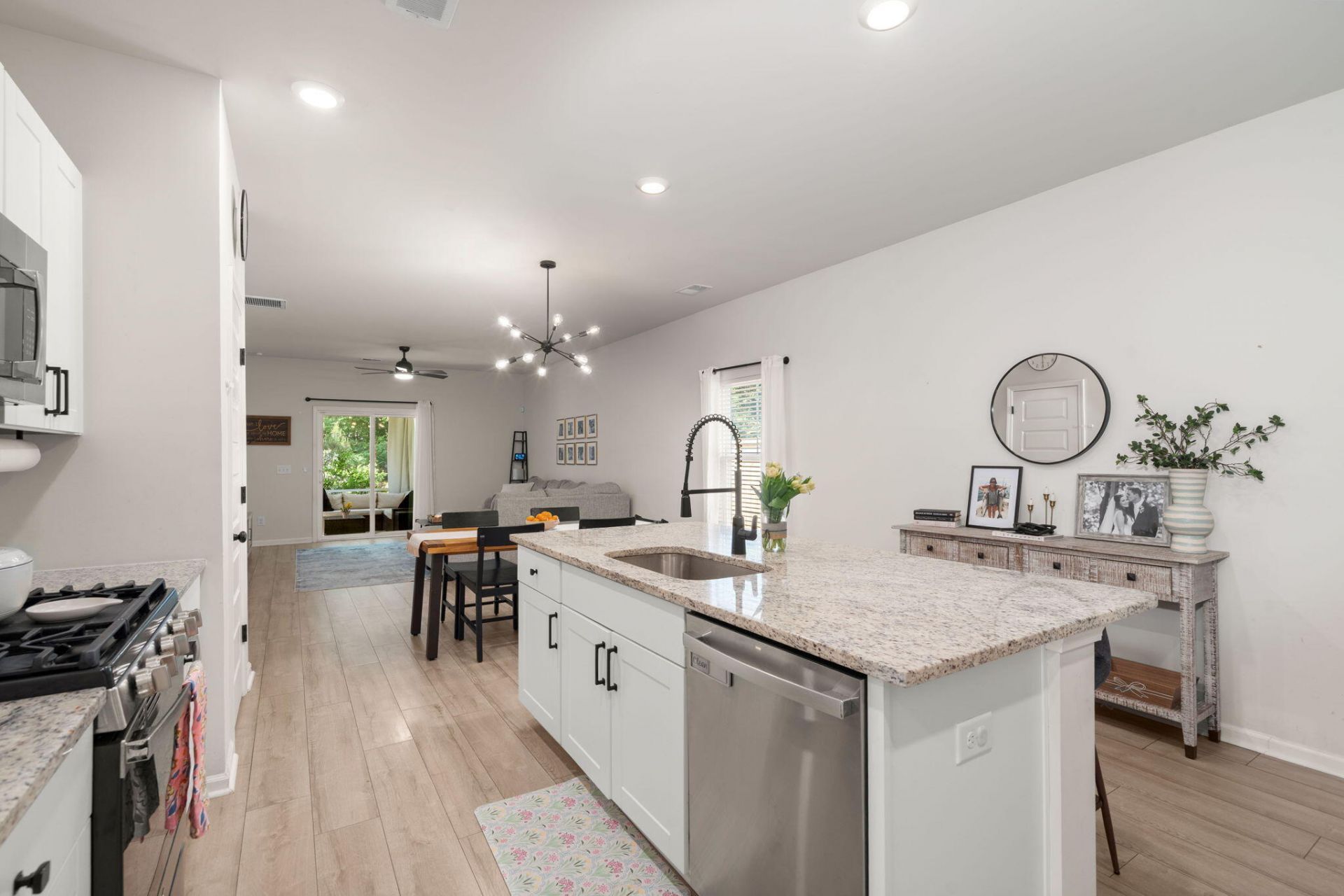 131 Vistawood Drive Photo 8