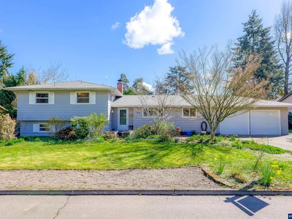 355 S Stadium Dr, Monmouth, OR 97361