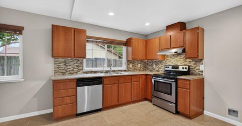 4070 Deer Trail Way, Sacramento, CA 95823 Photo