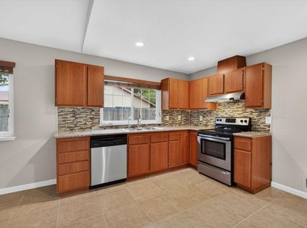 4070 Deer Trail Way, Sacramento, CA 95823 Photo