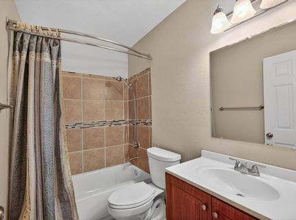 4070 Deer Trail Way, Sacramento, CA 95823 Photo