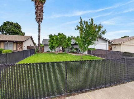 4070 Deer Trail Way, Sacramento, CA 95823 Photo