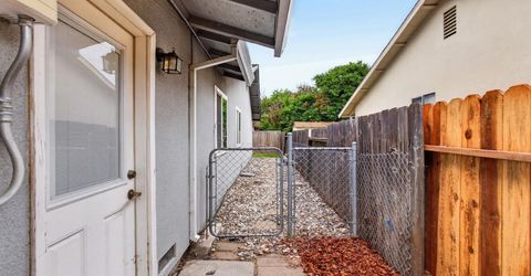 4070 Deer Trail Way, Sacramento, CA 95823 Photo