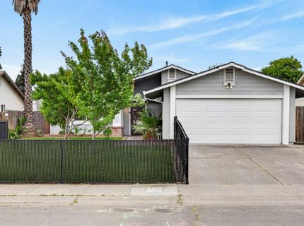 4070 Deer Trail Way, Sacramento, CA 95823 Photo