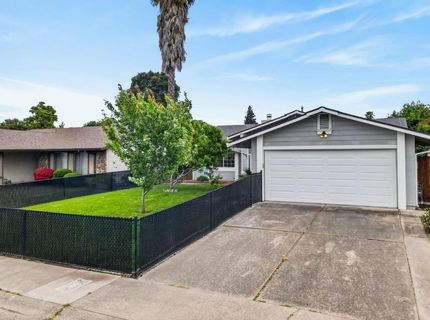 4070 Deer Trail Way, Sacramento, CA 95823 Photo