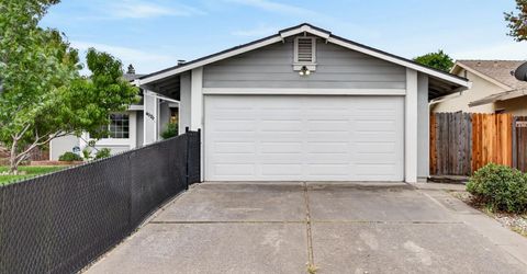 4070 Deer Trail Way, Sacramento, CA 95823 Photo