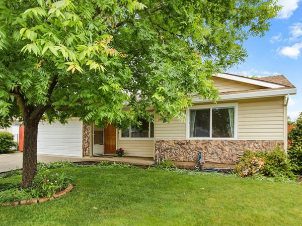 3916 Bairnsdale Way, Sacramento, CA 95826