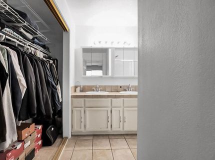 2145 Northridge Dr, Modesto, CA 95350 Photo