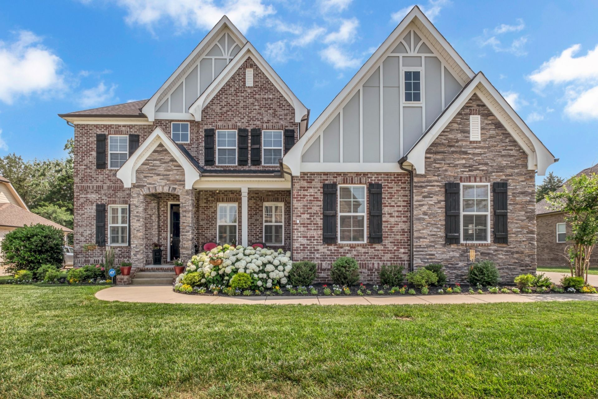 1041 Montrose Dr, Gallatin, TN 37066 Main Photo