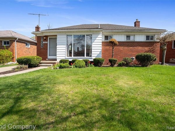 19915 Shady Lane Avenue , St. Clair Shores, MI 48080