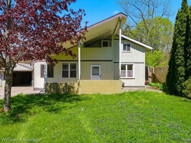 19730 Hilton Drive, Southfield, MI 48075