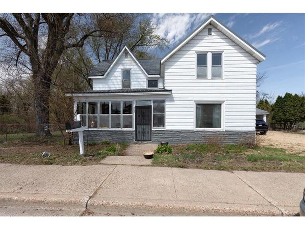 302 E Main Street, Durand, WI 54736