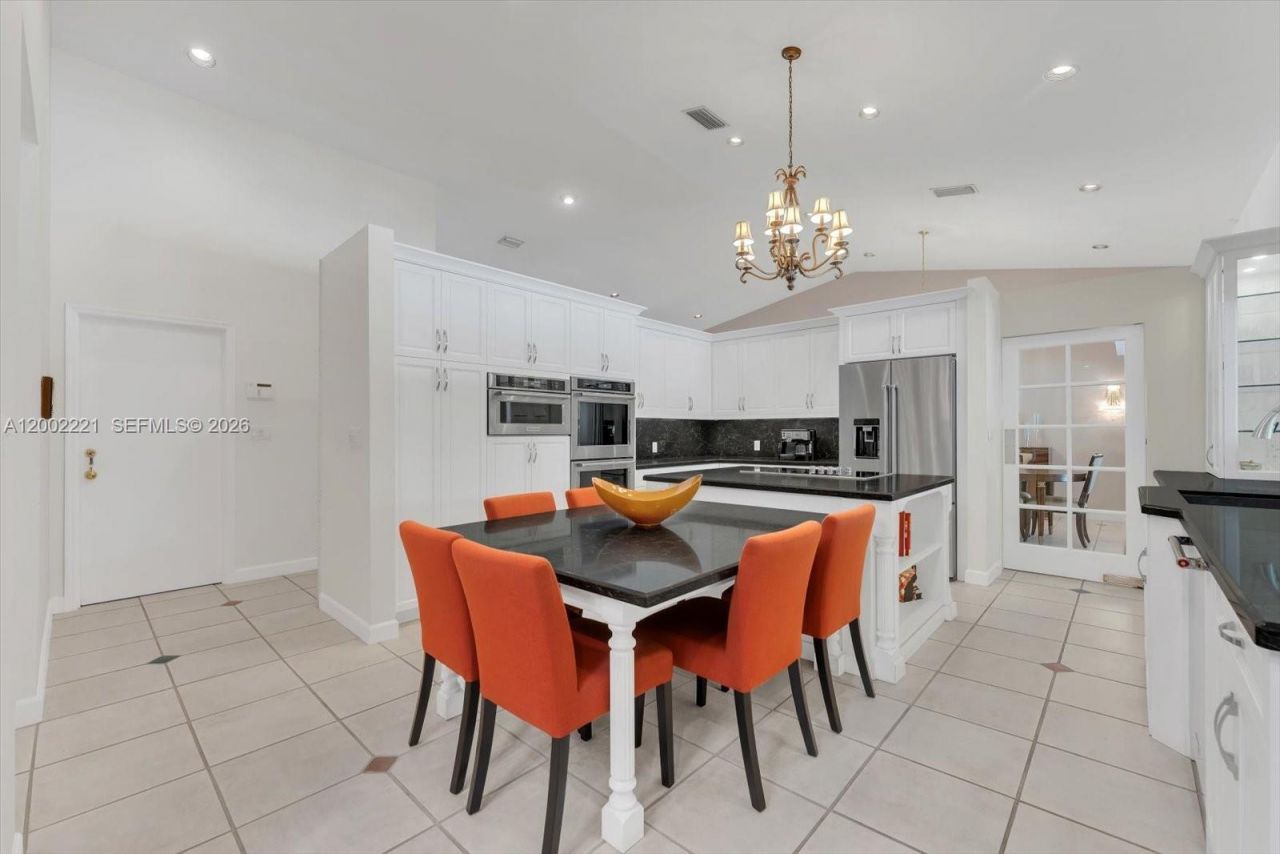 9941 SW 143rd St , Miami, FL 33176 Photo